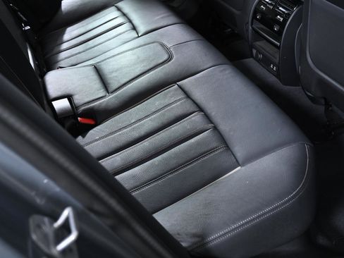 Used 2023 BMW M550i xDrive w/ Executive Package AWD/4WD image 32