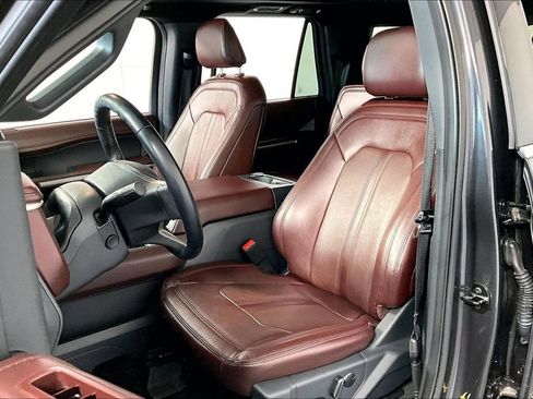 Used 2023 Ford Expedition Max Limited image 25