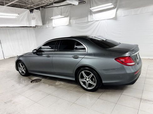 Used 2017 Mercedes-Benz E 300 4MATIC image 3
