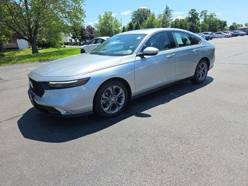 Certified 2024 Honda Accord EX image 3