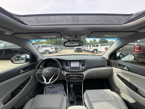 Used 2018 Hyundai Tucson Value FWD image 18