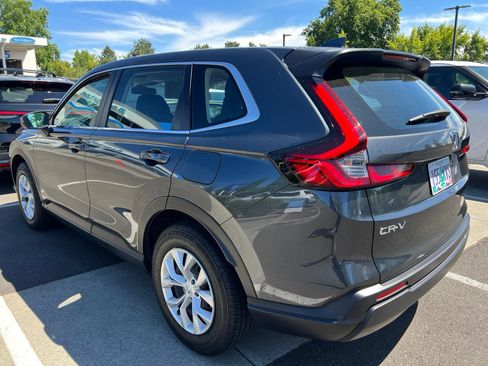 Used 2024 Honda CR-V LX image 6