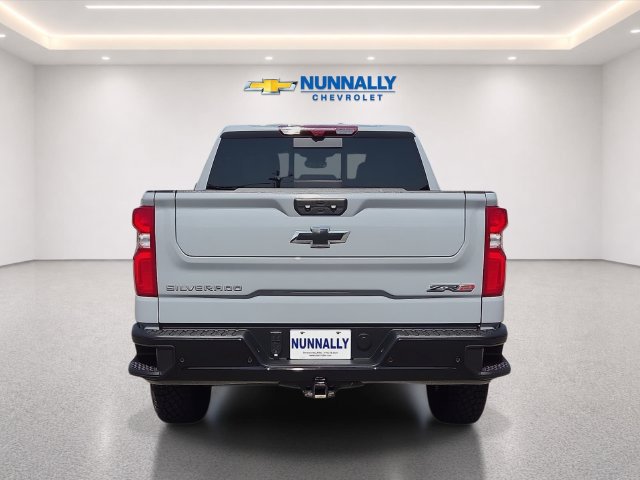 Used 2024 Chevrolet Silverado 1500 ZR2 w/ Technology Package AWD/4WD image 4