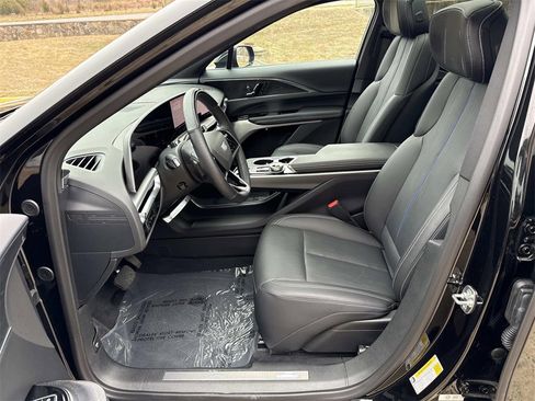 Used 2024 Cadillac Lyriq Luxury w/ LPO, Floor Liner Package image 16