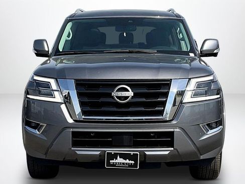Used 2024 Nissan Armada SL AWD/4WD image 2