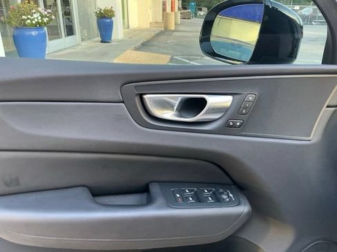 Certified 2024 Volvo XC60 B5 Core w/ Protection Package Premier AWD/4WD image 15