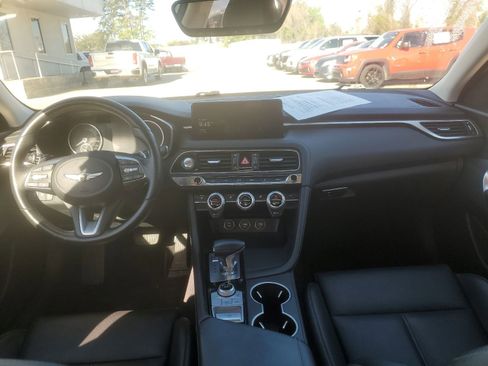 Used 2023 Genesis G70 2.0T image 10