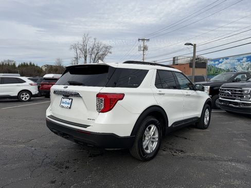 Certified 2023 Ford Explorer XLT w/ Class IV Trailer Tow Package image 7