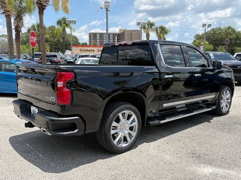 Used 2024 Chevrolet Silverado 1500 High Country AWD/4WD image 10