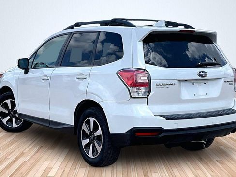 Used 2017 Subaru Forester 2.5i Premium AWD/4WD image 10