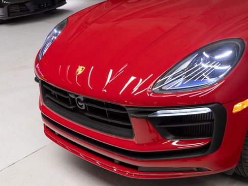 New 2026 Porsche Macan S image 33