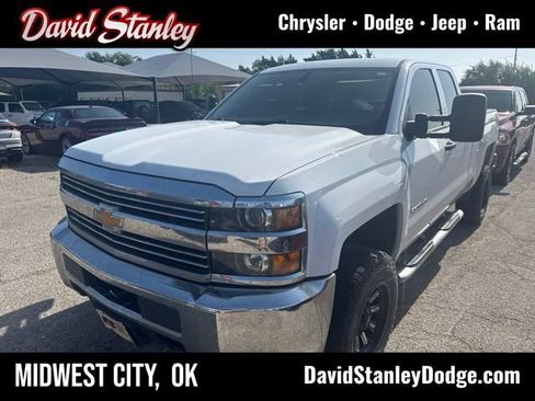 Used 2019 Chevrolet Silverado 2500 W/T AWD/4WD image 1