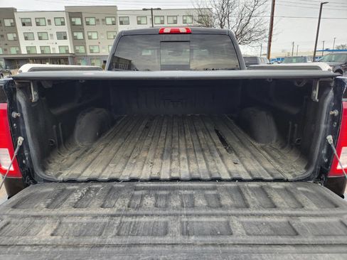 Used 2016 Chevrolet Silverado 1500 High Country image 32