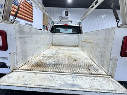 Used 2020 Ford F250 XL w/ Power Equipment Group image 9