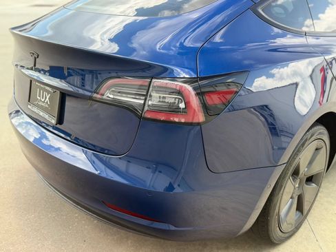 Used 2021 Tesla Model 3 Standard Range Plus RWD image 8