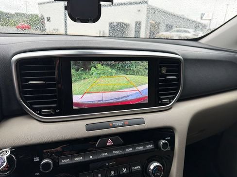 Used 2021 Kia Sportage EX FWD image 13