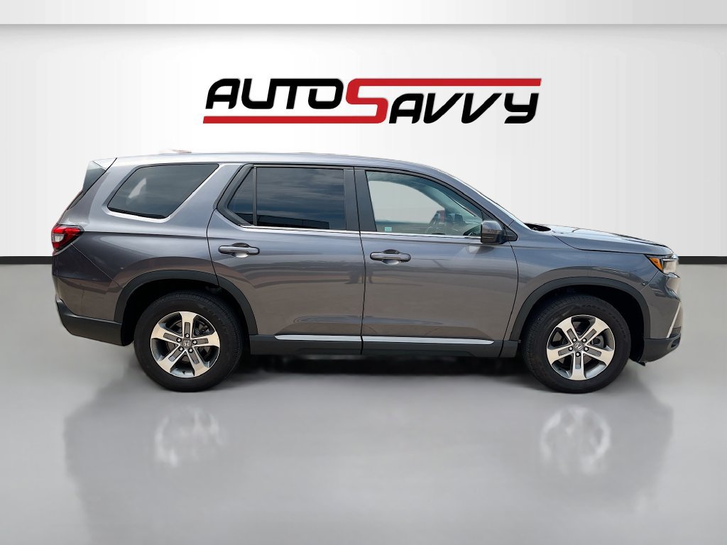 Used 2025 Honda Pilot EX-L image 8