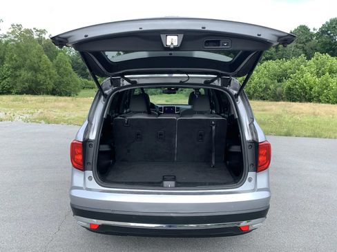Used 2017 Honda Pilot Touring image 9