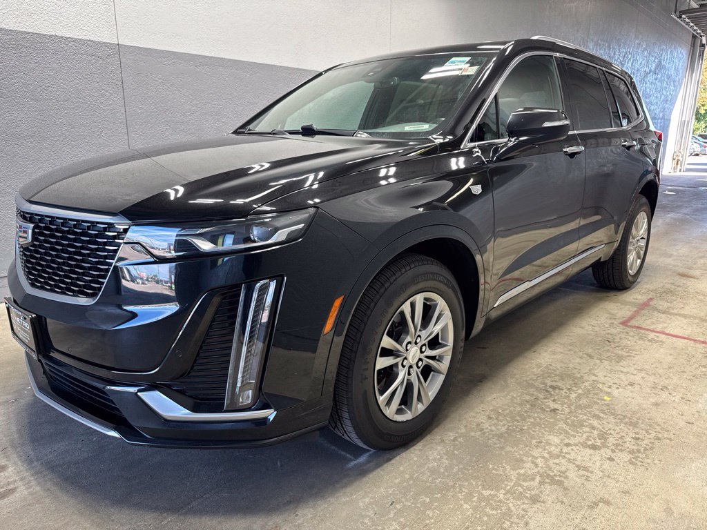 Used 2021 Cadillac XT6 Luxury w/ LPO, Floor Liner Package AWD/4WD image 4