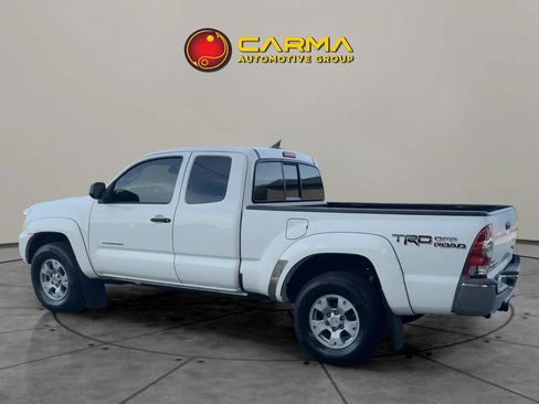 Used 2015 Toyota Tacoma PreRunner image 4