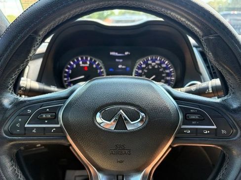 Used 2018 INFINITI Q60 3.0t Luxe AWD/4WD image 18