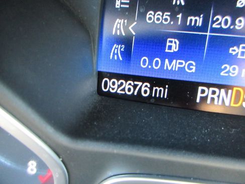 Used 2017 Ford Escape Titanium FWD image 28