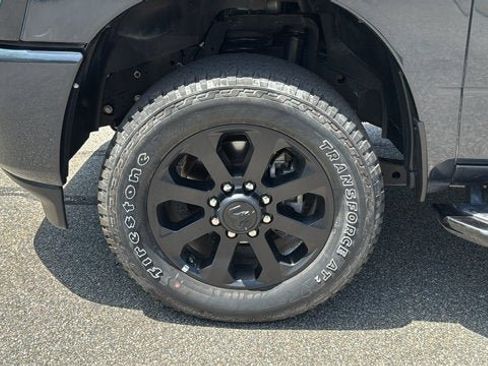 Used 2025 RAM 2500 Big Horn AWD/4WD image 11