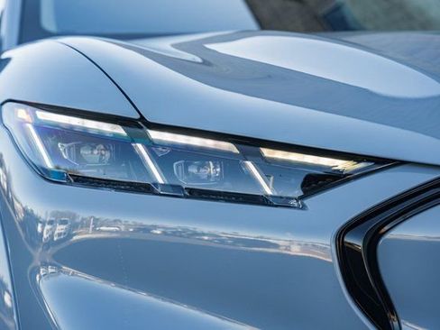 New 2025 Ford Mustang Mach-E Premium image 18