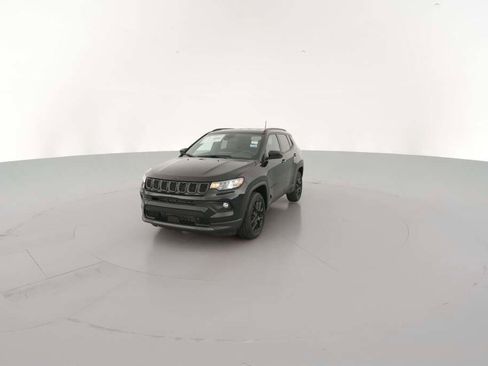 New 2026 Jeep Compass Latitude image 3