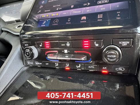Used 2025 Jeep Grand Cherokee Limited w/ Black Appearance Package AWD/4WD image 25