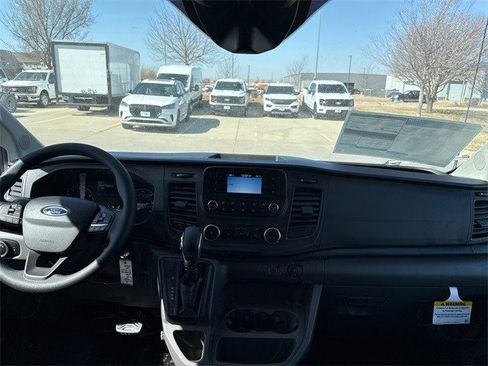 New 2025 Ford Transit 250 Low Roof image 29