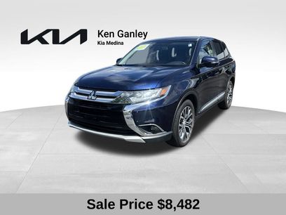 Used 2016 Mitsubishi Outlander SE