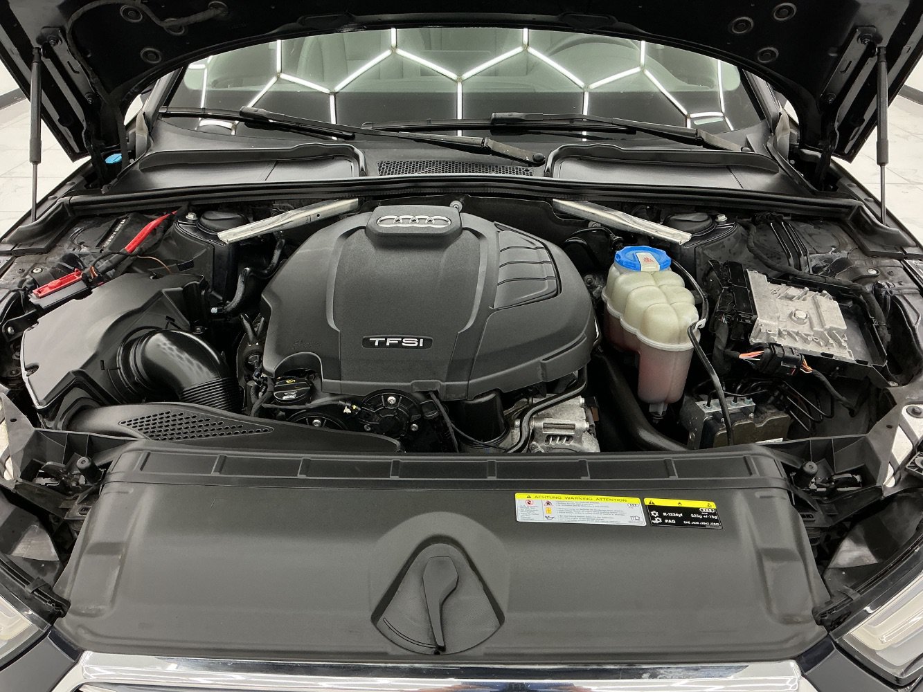 Used 2018 Audi A4 2.0T Premium AWD/4WD image 45
