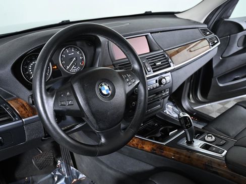 Used 2009 BMW X5 xDrive48i AWD/4WD image 9