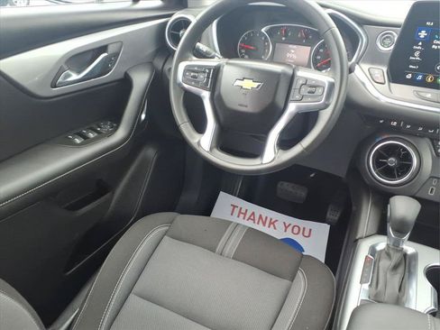 Used 2025 Chevrolet Blazer LT AWD/4WD image 18
