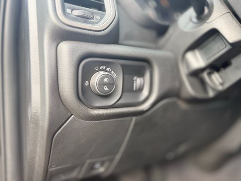 Used 2025 RAM 2500 Tradesman AWD/4WD image 40