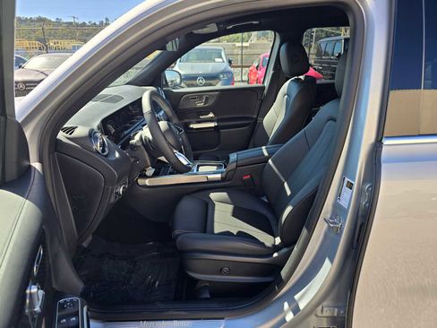 New 2025 Mercedes-Benz GLB 250 4MATIC image 22