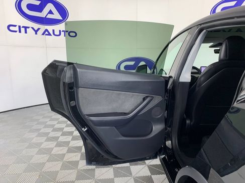 Used 2021 Tesla Model Y Performance AWD/4WD image 27