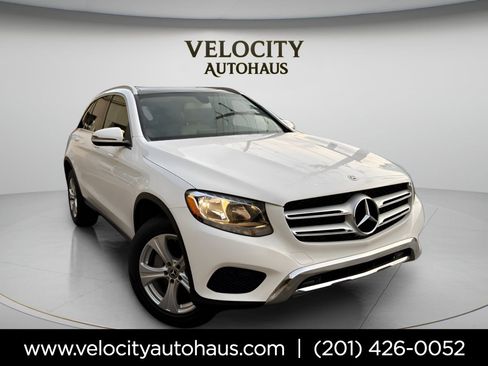 Used 2017 Mercedes-Benz GLC 300 image 1