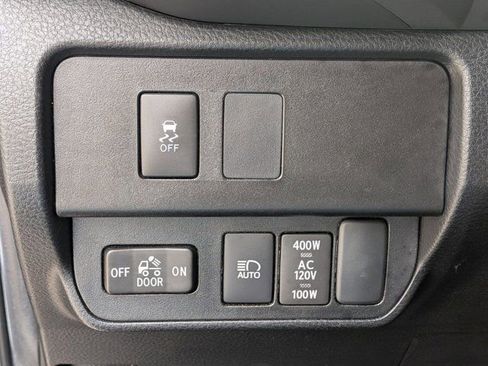 Used 2023 Toyota Tacoma TRD Sport image 27