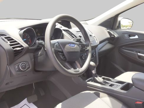 Used 2017 Ford Escape SE FWD image 20