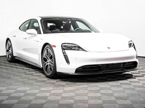 Certified 2024 Porsche Taycan w/ Premium Package RWD image 8