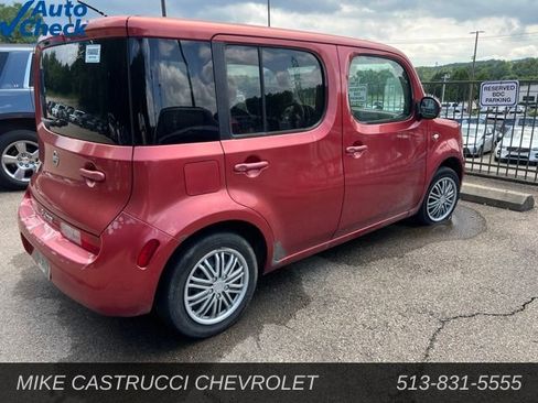 Used 2010 Nissan Cube 1.8 S w/ Interior Designer Pkg FWD image 3