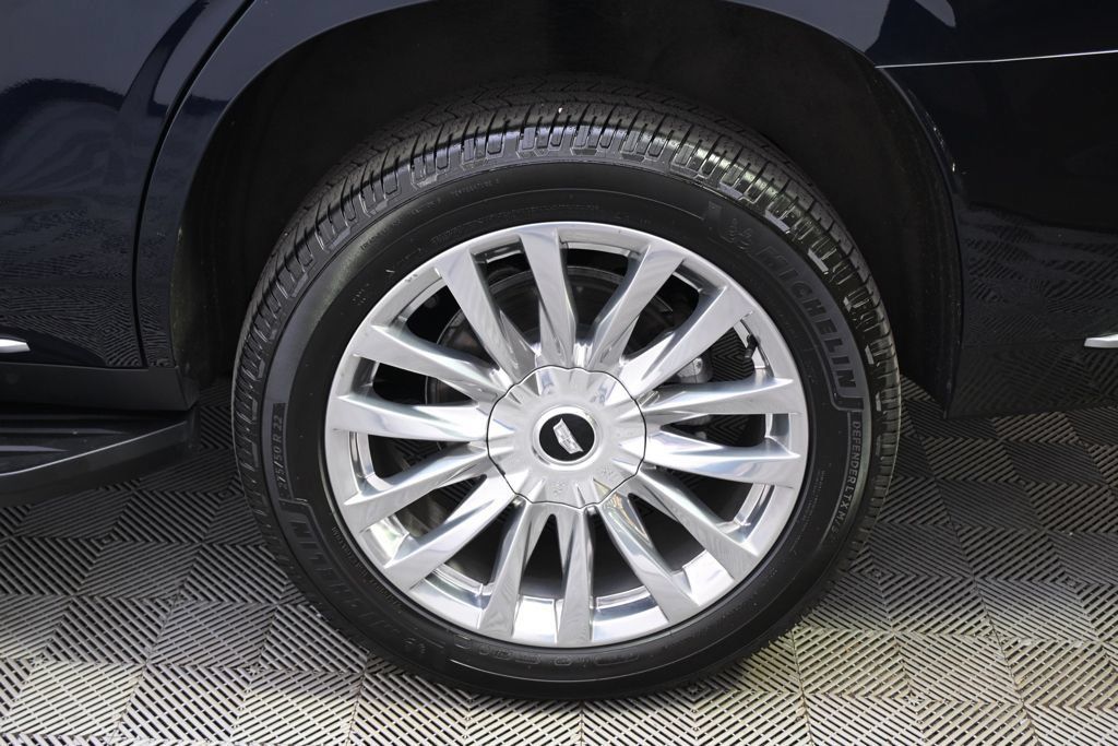 Certified 2024 Cadillac Escalade Premium Luxury w/ LPO, Floor Liner Package AWD/4WD image 20