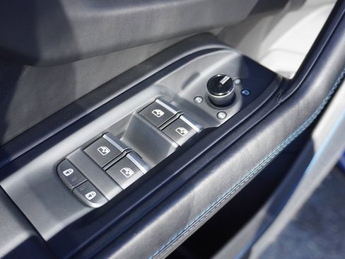 Used 2022 Lamborghini Urus image 72