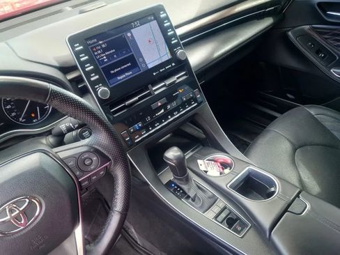 Used 2022 Toyota Avalon Limited image 23