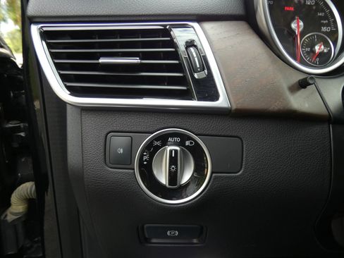 Used 2016 Mercedes-Benz GLE 350 w/ Premium Package image 73