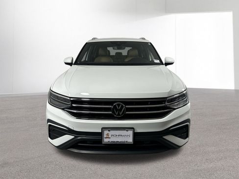 Used 2024 Volkswagen Tiguan SE image 27