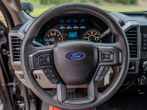 Used 2018 Ford F150 XLT RWD image 15