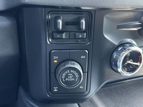 New 2025 Ford F250 Platinum w/ Tremor Off-Road Package image 24